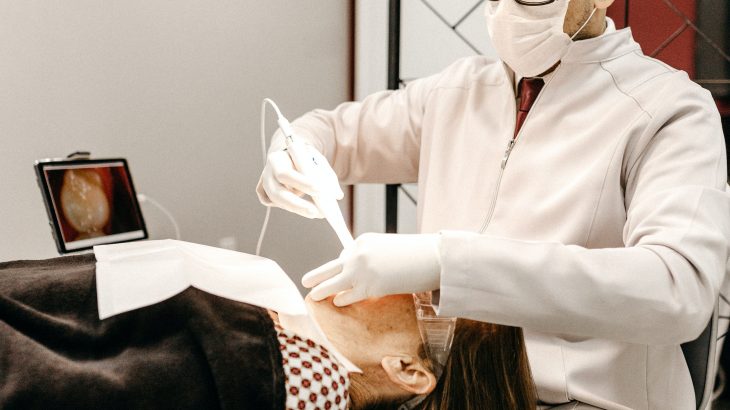 Une carie peut-elle revenir ?